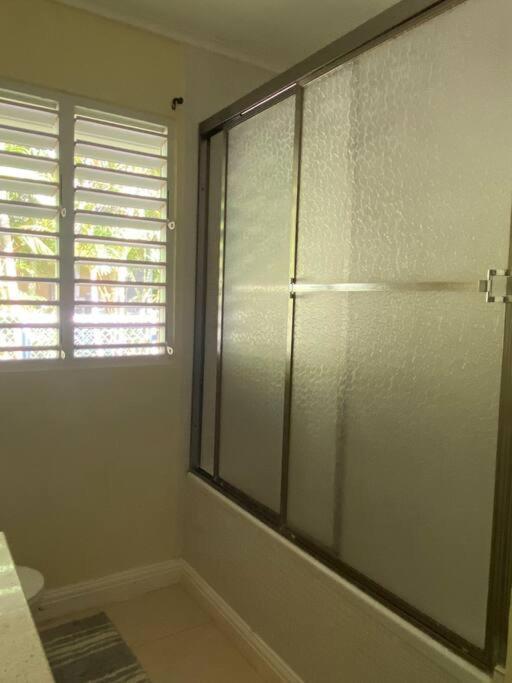 Sunset Palms & Villa Management Ltd Richmond Εξωτερικό φωτογραφία